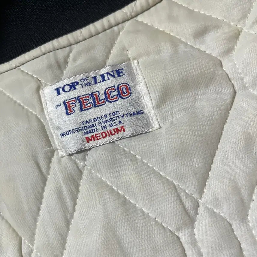 [BUNJANG] Vintage USA Chicago Black Satin Baseball Jacket / 빈티지 USA시카고 블랙 새틴 야구 점퍼
