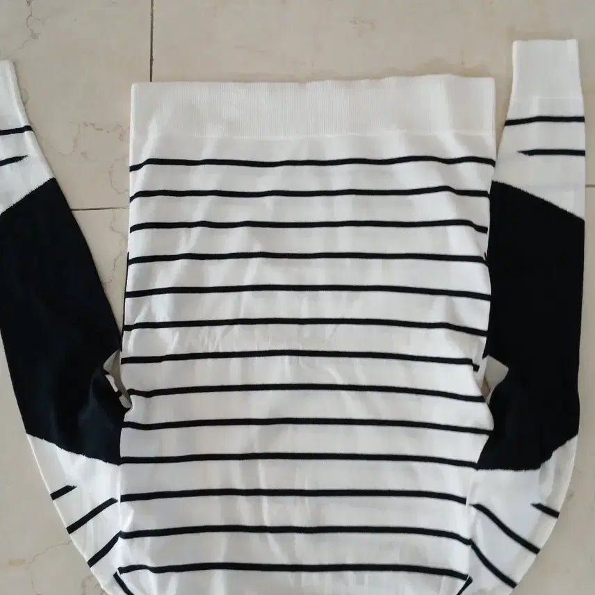 [BUNJANG] Neil Barrett Color Block Knit Sweater / 닐바렛 배색 니트 55