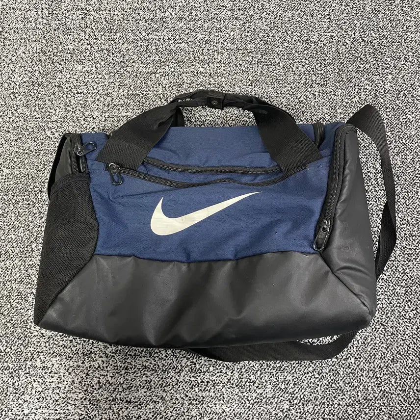 [BUNJANG] Nike Brasilia 9.5 Training Duffel Bag / 빈티지9. 나이키 브라질리아 9.5 트레이닝 더플백 크로스백 가방 보스턴