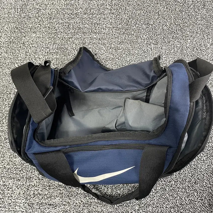 [BUNJANG] Nike Brasilia 9.5 Training Duffel Bag / 빈티지9. 나이키 브라질리아 9.5 트레이닝 더플백 크로스백 가방 보스턴
