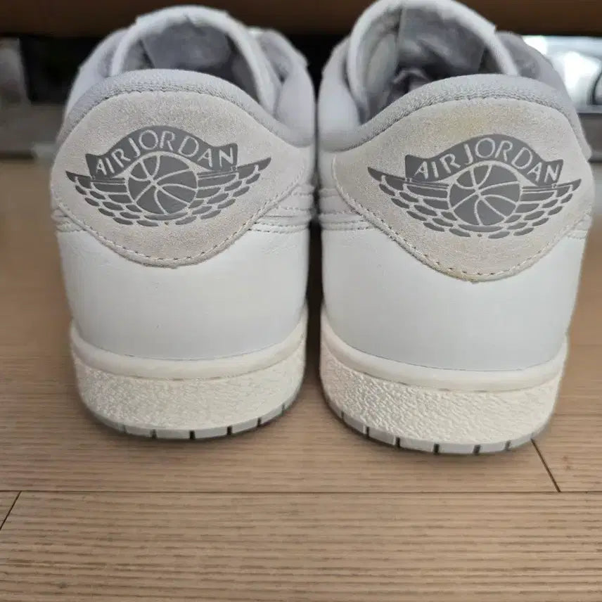 [BUNJANG] Nike Jordan 1 Low 85 Neutral Grey Sneakers / 나이키 조던 1 로우 85 뉴트럴 그레이 280
