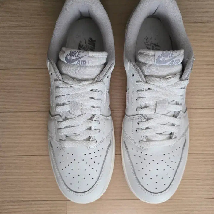 [BUNJANG] Nike Jordan 1 Low 85 Neutral Grey Sneakers / 나이키 조던 1 로우 85 뉴트럴 그레이 280