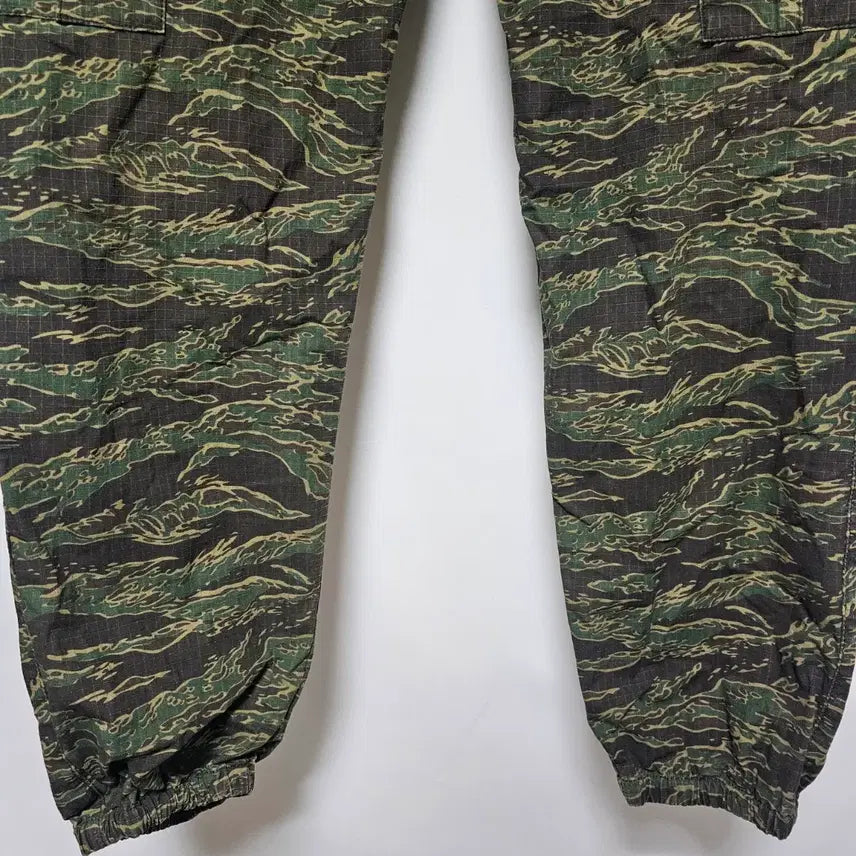 [BUNJANG] Carhartt WIP Woodland Ripstop Cargo Jogger Pants / 칼하트 WIP 우드랜드 립스탑 카고 조거 팬츠 S사이즈 실측 32이상
