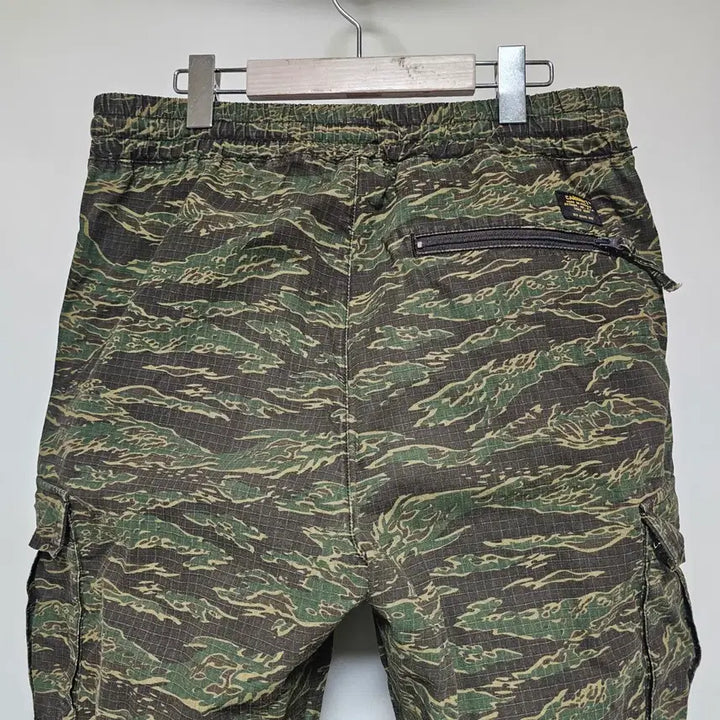 [BUNJANG] Carhartt WIP Woodland Ripstop Cargo Jogger Pants / 칼하트 WIP 우드랜드 립스탑 카고 조거 팬츠 S사이즈 실측 32이상