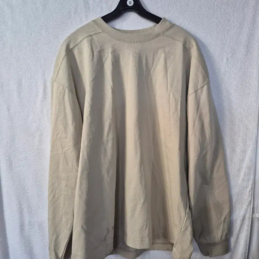 [BUNJANG] L LAINE Beige Long Sleeve Sweatshirt / L LAINE 베이지색 긴팔 맨투맨 티셔츠