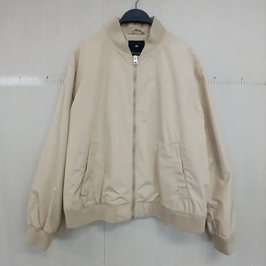 [BUNJANG] H&amp;M Beige Bomber Jacket / H&amp;M 베이지 봄버 자켓
