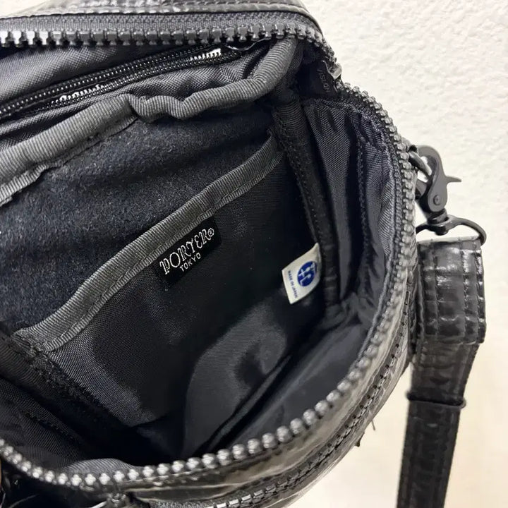 [SOLD OUT] PORTER  Shine Shoulder Bag