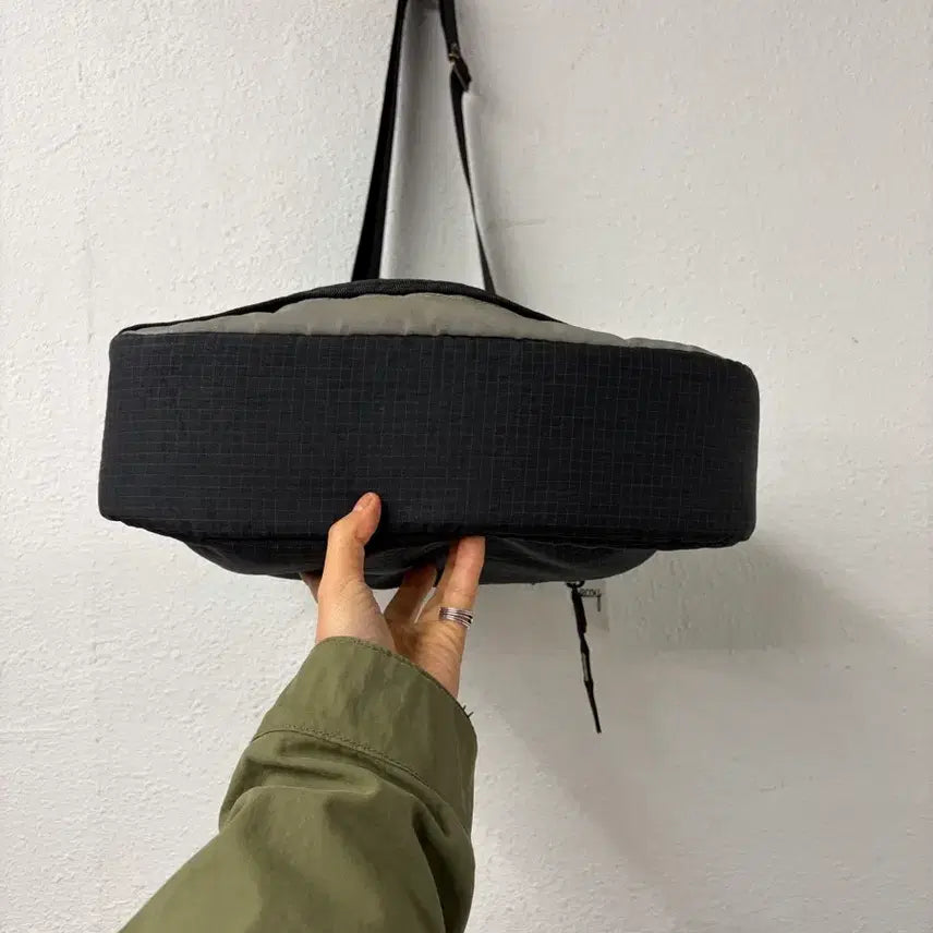 [BUNJANG] PORTER Reflector Shoulder Bag / PORTER Reflector Shoulder Bag