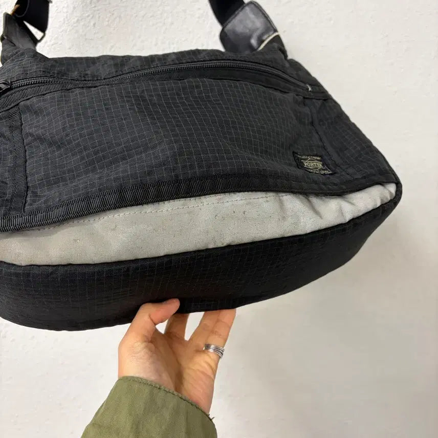 [BUNJANG] PORTER Reflector Shoulder Bag / PORTER Reflector Shoulder Bag