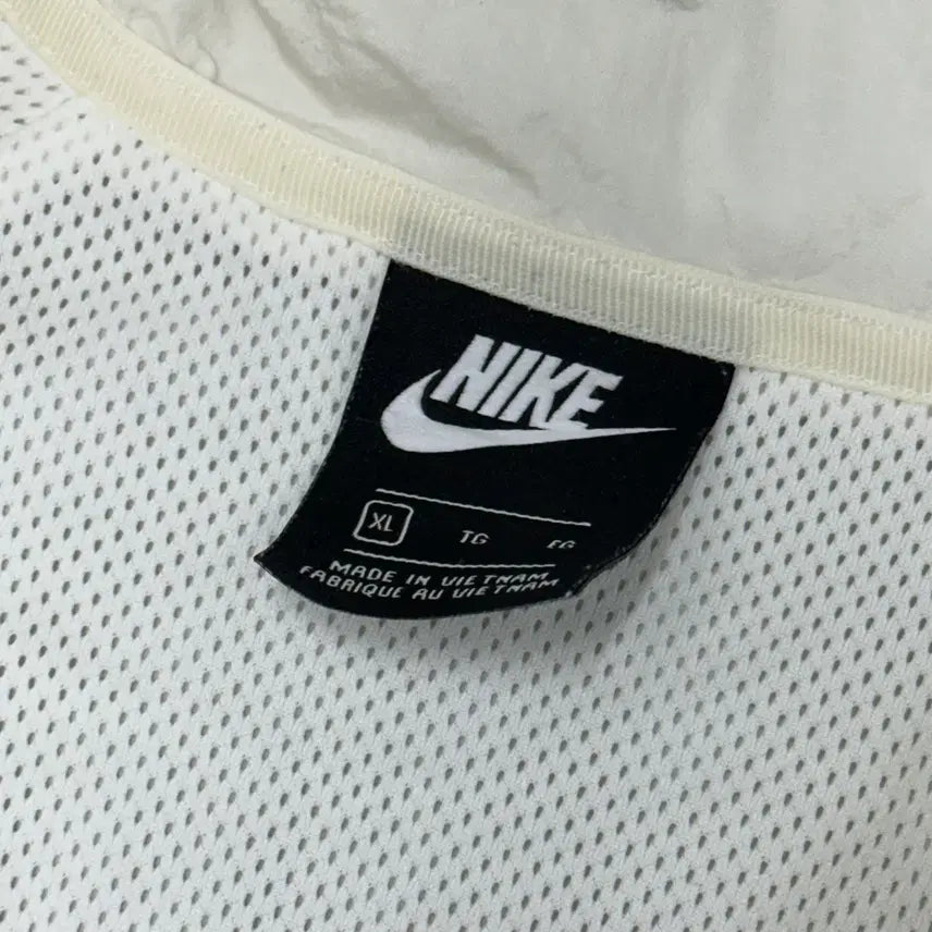 [BUNJANG] Nike Big Swoosh White Windbreaker XL / (2611) 나이키 빅스우시 화이트 바람막이 XL