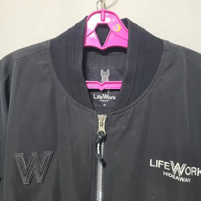 [BUNJANG] LIFEWORK Black Embroidered Jumper / ㄷ121 LIFEWORK 점퍼