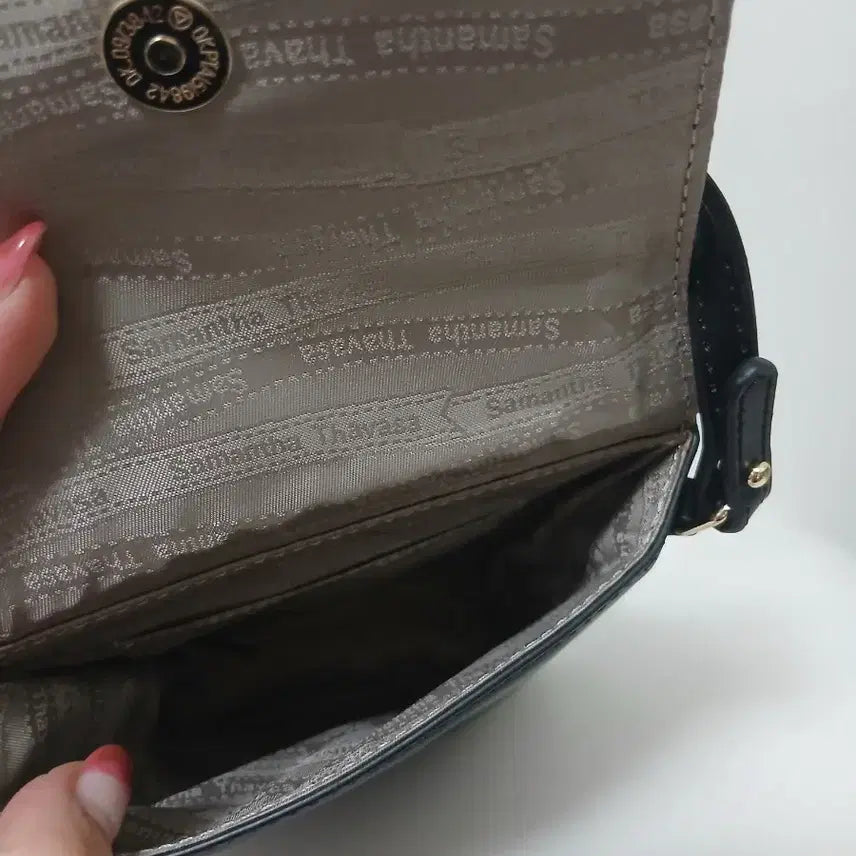 [SOLD OUT] 사만사타바사 블랙 미니 크로스백