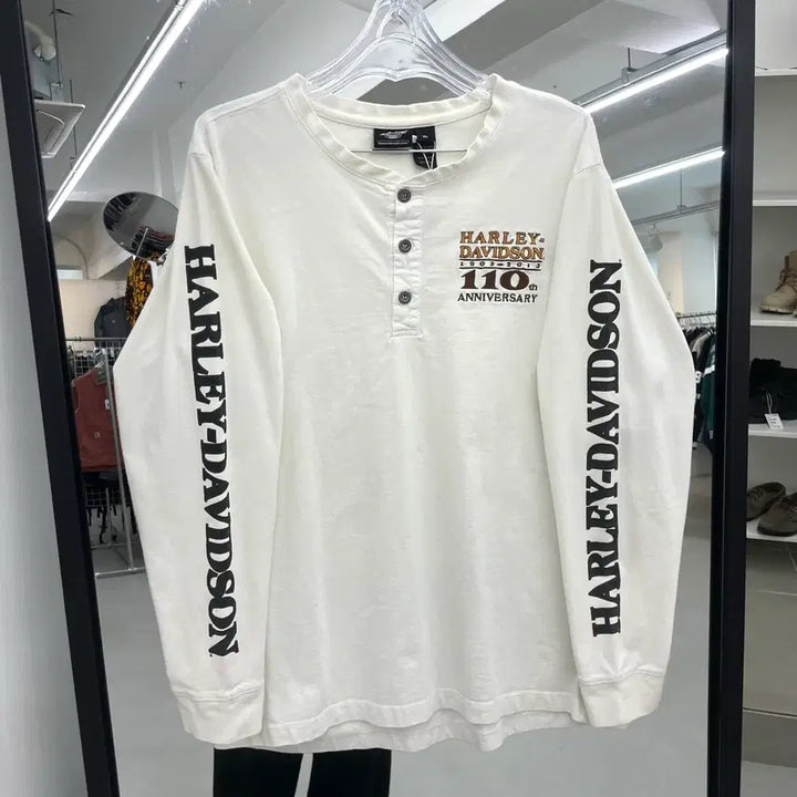 [BUNJANG] Harley-Davidson 110th Anniversary Henley Long Sleeve Vintage T-Shirt / 할리데이비슨 110주년 헨리넥 롱슬리브 빈티지 긴팔 티셔츠 화이트