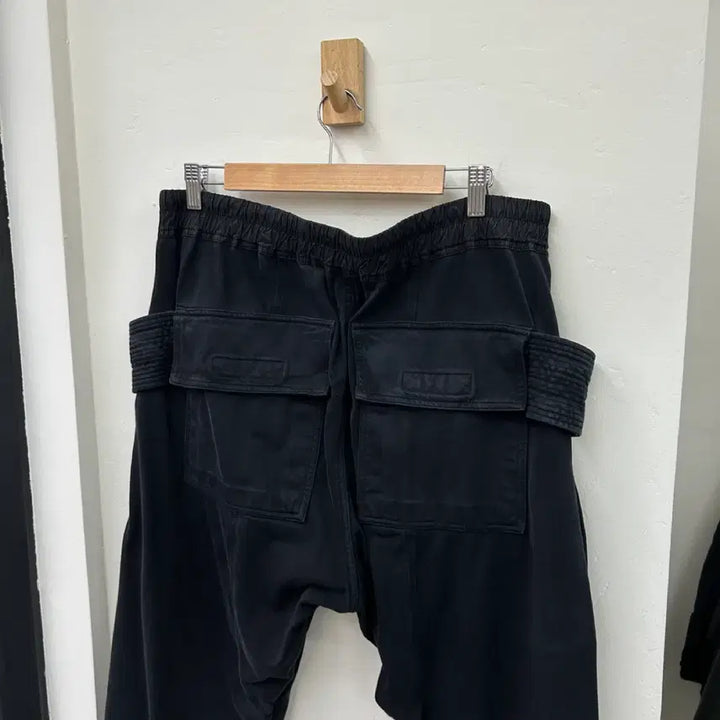 [BUNJANG] Rick Owens Cargo Jogger Pants / 16393 - 19S/S 릭오웬스 카고 조거 팬츠