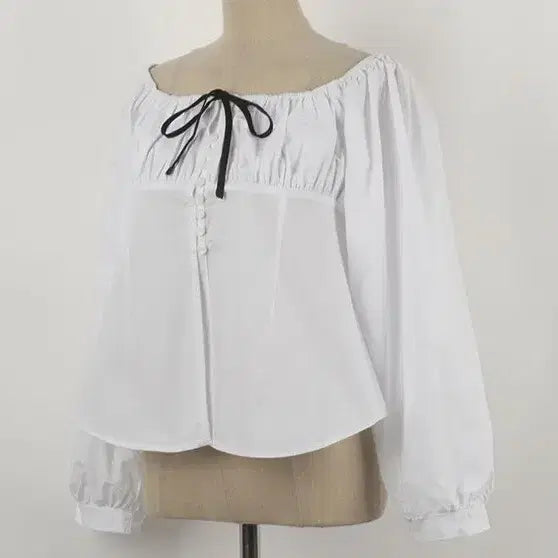 [SOLD OUT] (빠른배송/국내제작/여성스러움) 리본 셔링 콩단추 오프숄더 블라우스 2c