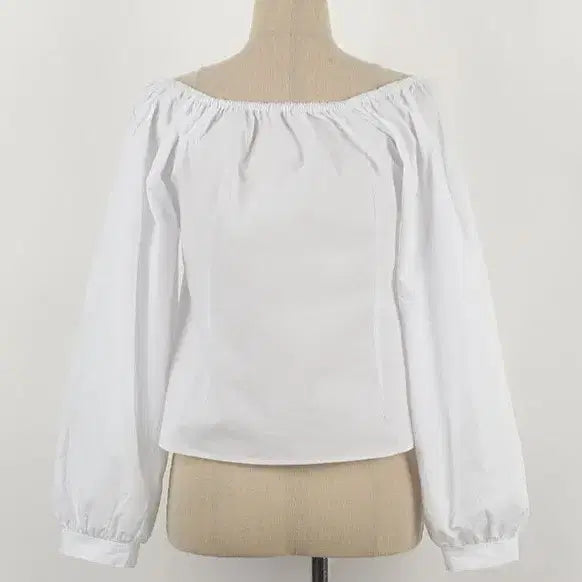 [SOLD OUT] (빠른배송/국내제작/여성스러움) 리본 셔링 콩단추 오프숄더 블라우스 2c