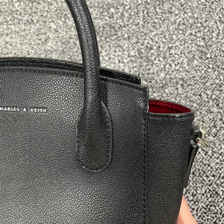 [BUNJANG] Charles &amp; Keith Britton Ruched Top Handle Tote Bag / 빈티지9. 찰스앤키스 브리튼 러치드 탑 핸들 토트백 가방 크로스백