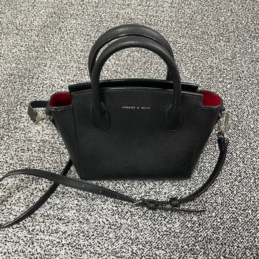 [BUNJANG] Charles &amp; Keith Britton Ruched Top Handle Tote Bag / 빈티지9. 찰스앤키스 브리튼 러치드 탑 핸들 토트백 가방 크로스백