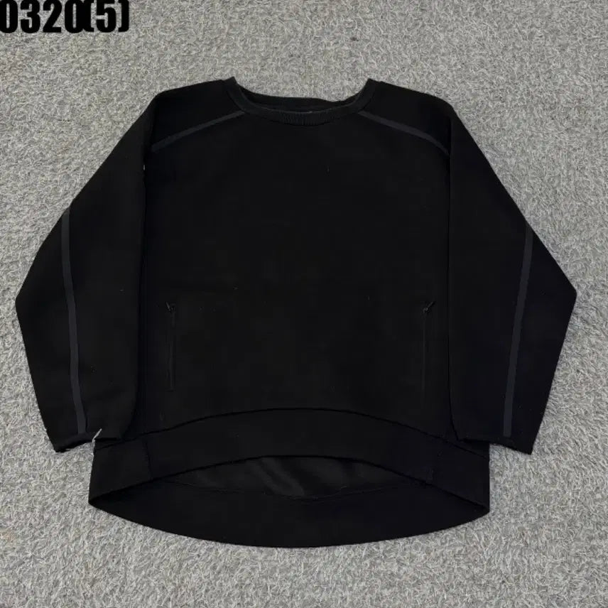 [SOLD OUT] 데상트 스페인 긴팔티90 0320