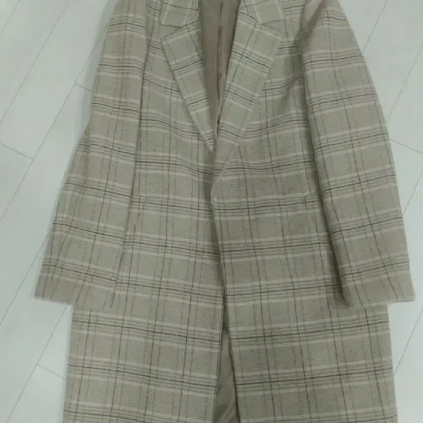[BUNJANG] Visit in New York Beige Check Long Coat / 비지트인뉴욕 베이지 체크 롱코트 55