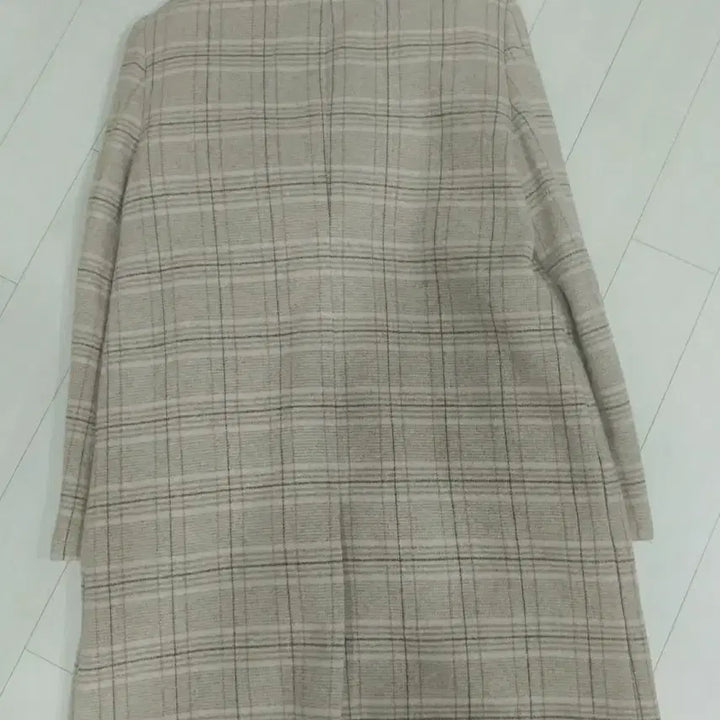 [BUNJANG] Visit in New York Beige Check Long Coat / 비지트인뉴욕 베이지 체크 롱코트 55