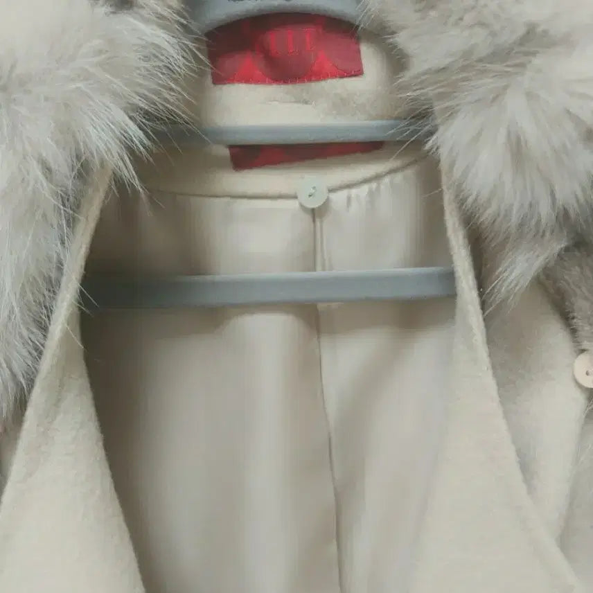 [BUNJANG] Elle Ivory Faux Fur Collar Long Coat (Size 55) / 엘르 아이보리 퍼 카라 롱 코트 55