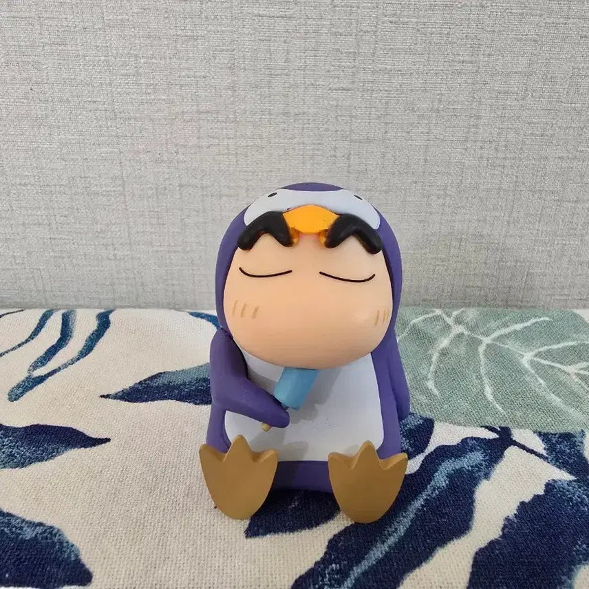 [SOLD OUT] 짱구 펭귄 피규어