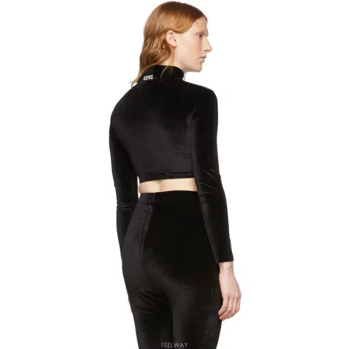 [BUNJANG] VETEMENTS Black Velvet Crop Top / 베트멍 VETEMENTS 신상 백로고 블랙 벨벳 크롭 티셔츠 미니 탑