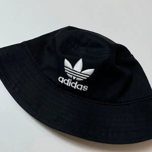 [BUNJANG] Adidas Trefoil Logo Bucket Hat / 아디다스 21ss 트레포일 로고 버킷 햇 Q1429