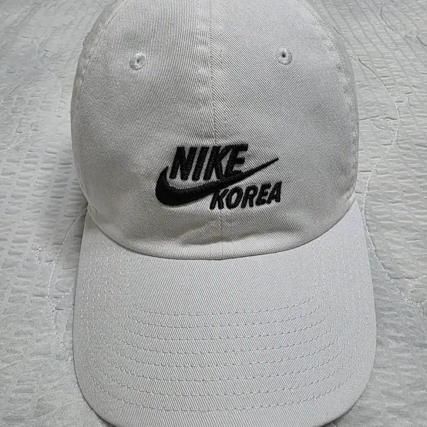 [BUNJANG] Nike KOREA Jay Park White Ball Cap / 나이키 코리아 모자 볼캡 박재범 모자 nike KOREA 화이트 모자