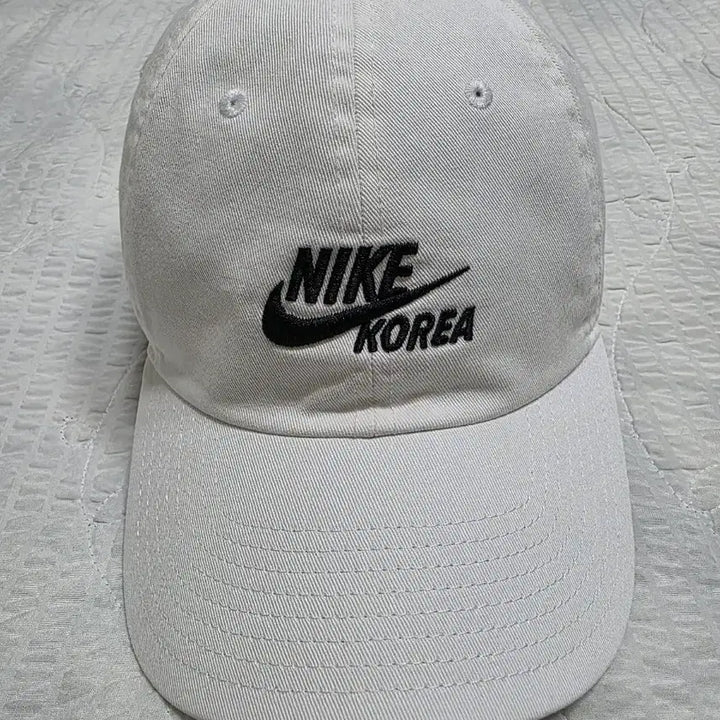 [BUNJANG] Nike KOREA Jay Park White Ball Cap / 나이키 코리아 모자 볼캡 박재범 모자 nike KOREA 화이트 모자