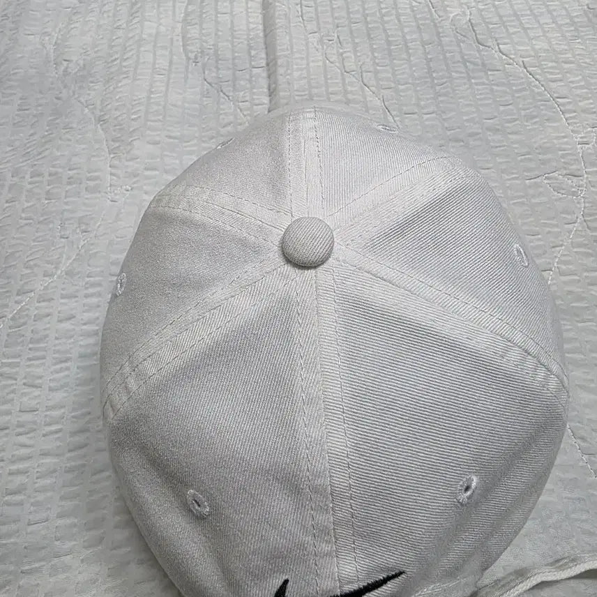 [BUNJANG] Nike KOREA Jay Park White Ball Cap / 나이키 코리아 모자 볼캡 박재범 모자 nike KOREA 화이트 모자