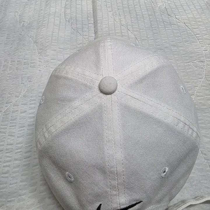 [BUNJANG] Nike KOREA Jay Park White Ball Cap / 나이키 코리아 모자 볼캡 박재범 모자 nike KOREA 화이트 모자