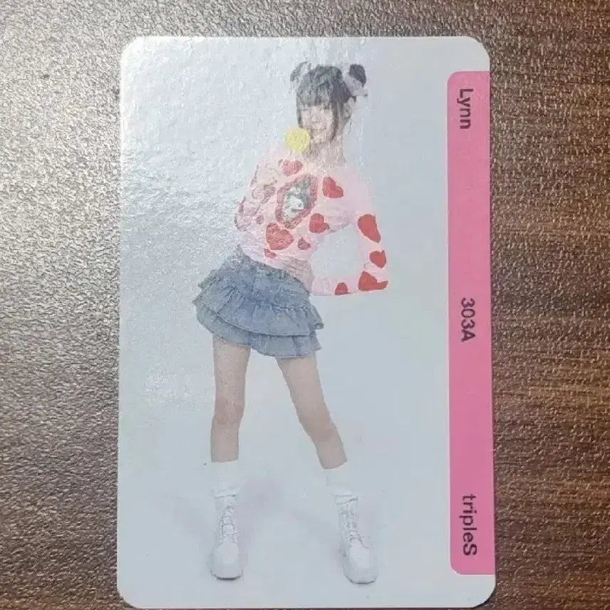 [BUNJANG] tripleS Lynn Showcase BB303 Photocard / 트리플에스 린 쇼케이스 실물 오브젝트 bb303