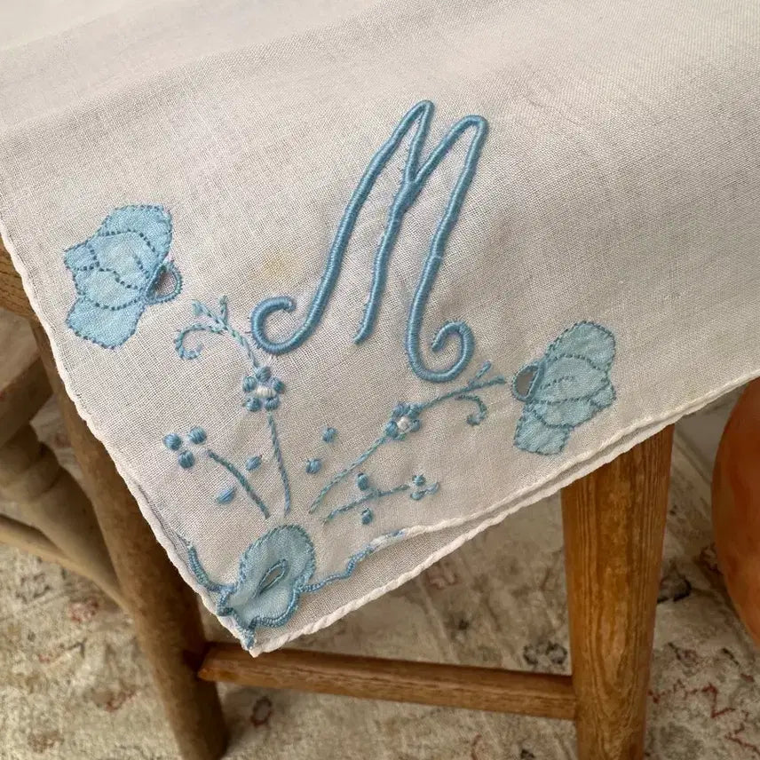 [BUNJANG] Embroidered Floral Initial &