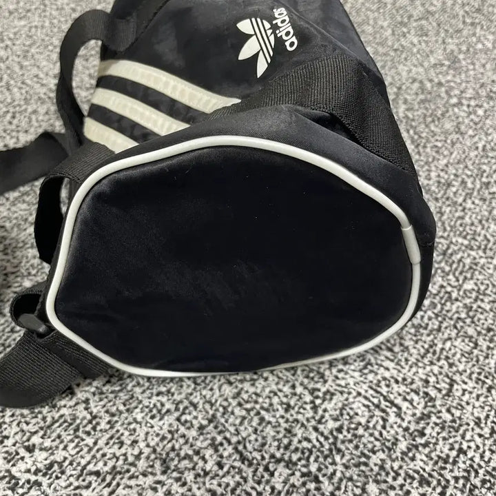 [BUNJANG] Adidas Team Bag Mini Duffel Bag Nylon Crossbody Bag / 빈티지9. 아디다스 팀백 미니 더플백 나일론 원통 가방 크로스백