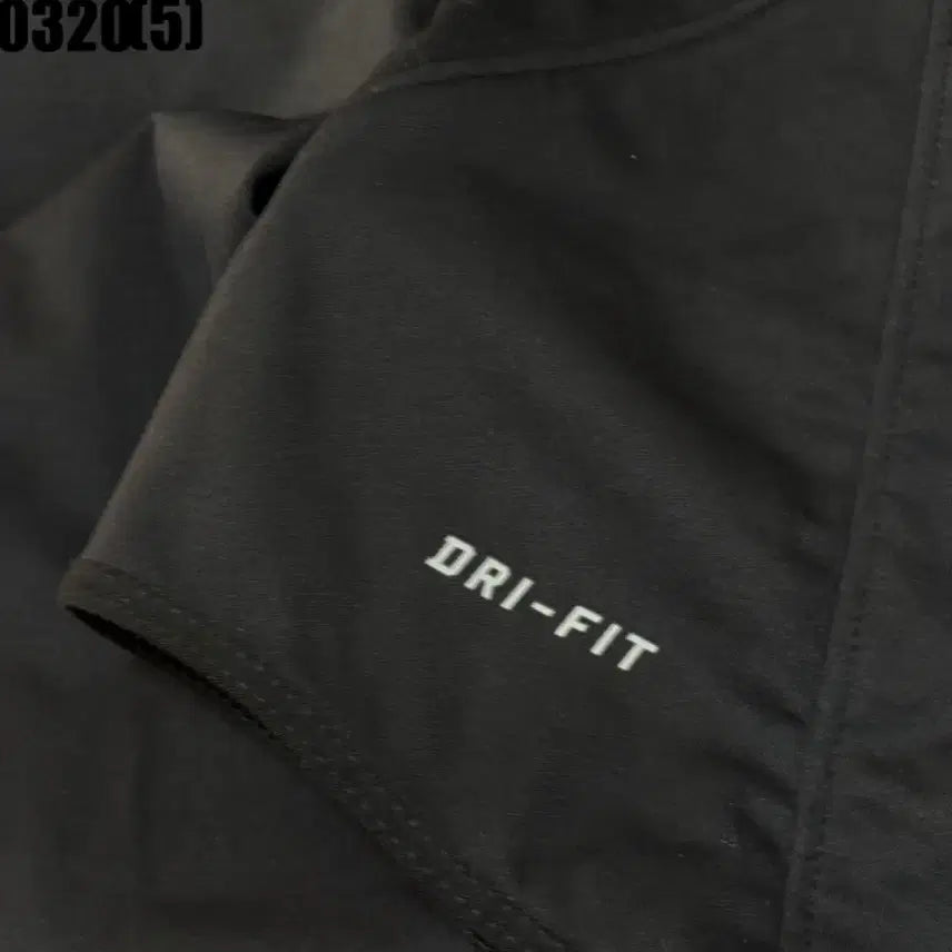 [SOLD OUT] 나이키 드라이핏 블랙 런닝 자켓90 0320