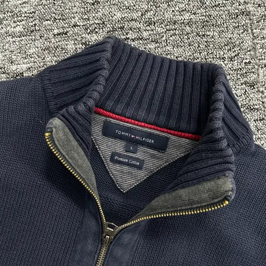 [BUNJANG] Tommy Hilfiger Navy Small Logo Knit Zip-up L / 타미 힐피거 네이비 스몰로고 니트 집업 L