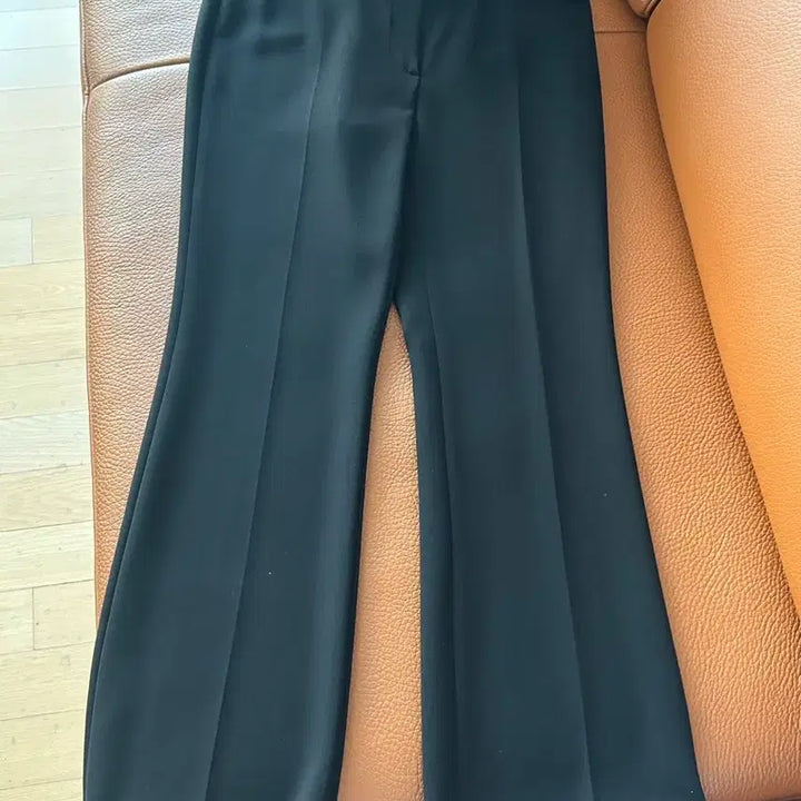[BUNJANG] MINE Semi Wide Fit Black Slacks / MINE 슬랙스