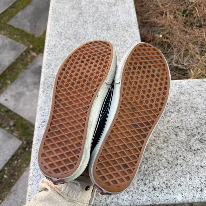 [BUNJANG] Vans Old Skool Black Sneakers / Vans 반스 올드스쿨 블랙