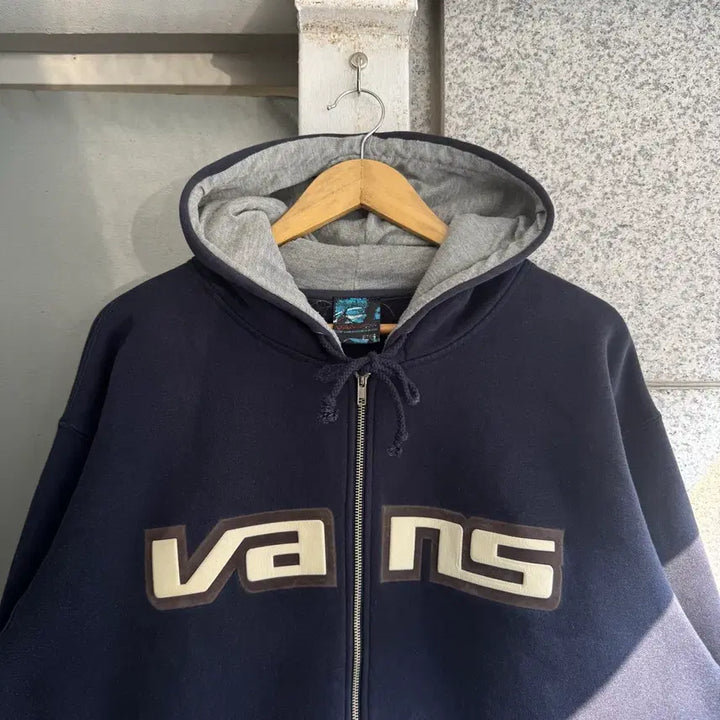 [BUNJANG] Vans Spellout Logo Hoodie Zip-up / 00s 반스 스펠아웃 로고 후드집업