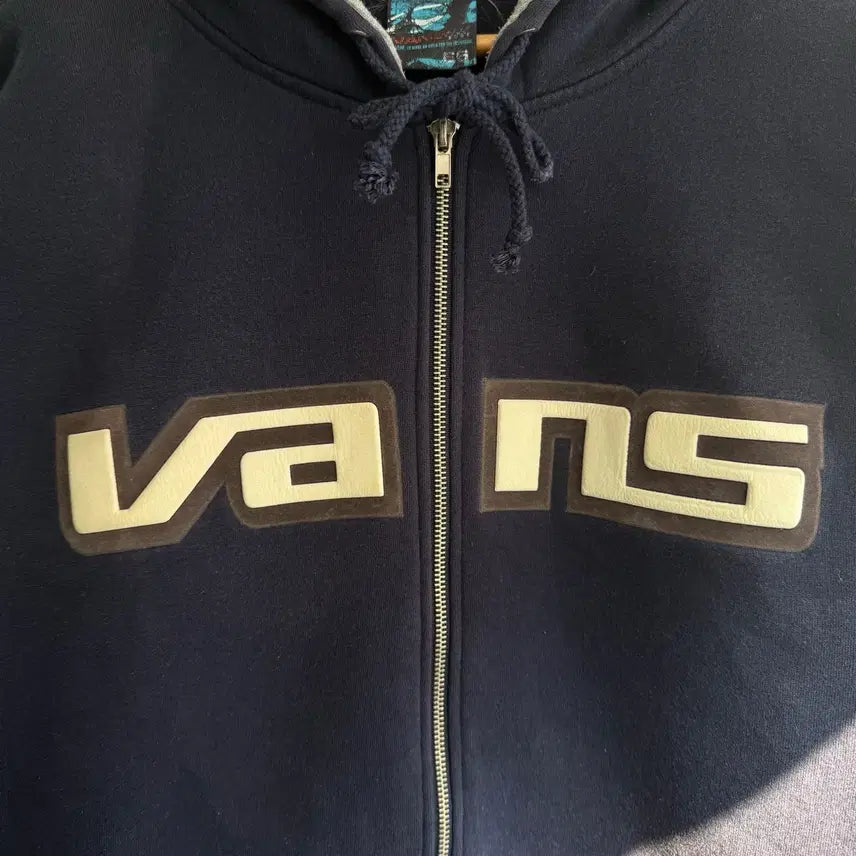 [BUNJANG] Vans Spellout Logo Hoodie Zip-up / 00s 반스 스펠아웃 로고 후드집업