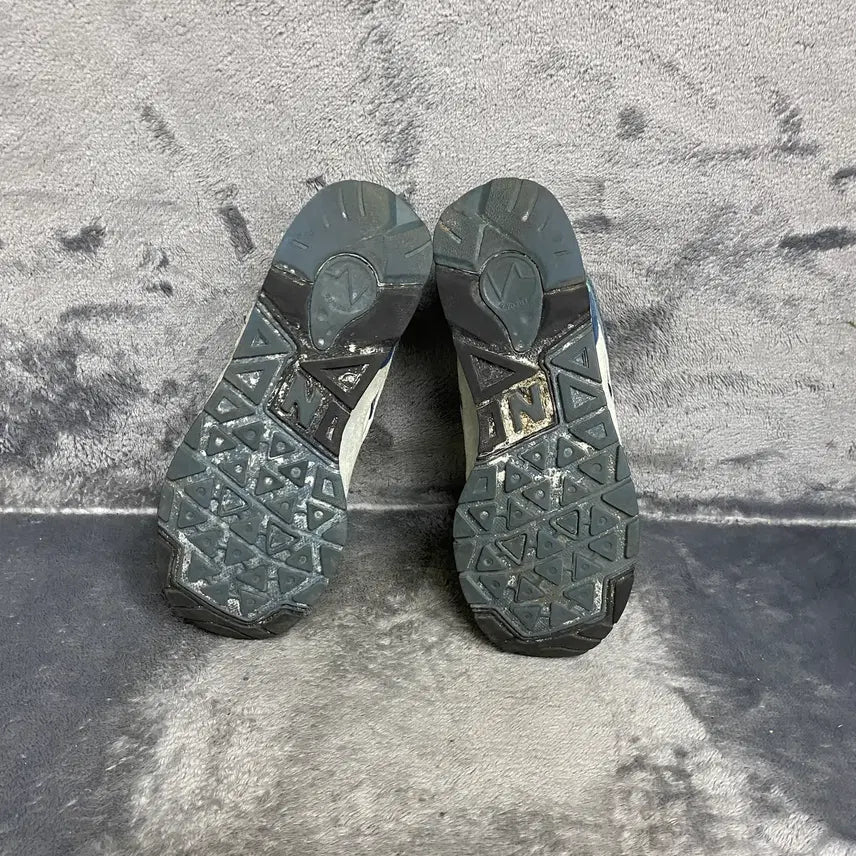 [SOLD OUT] 뉴발란스 운동화 250