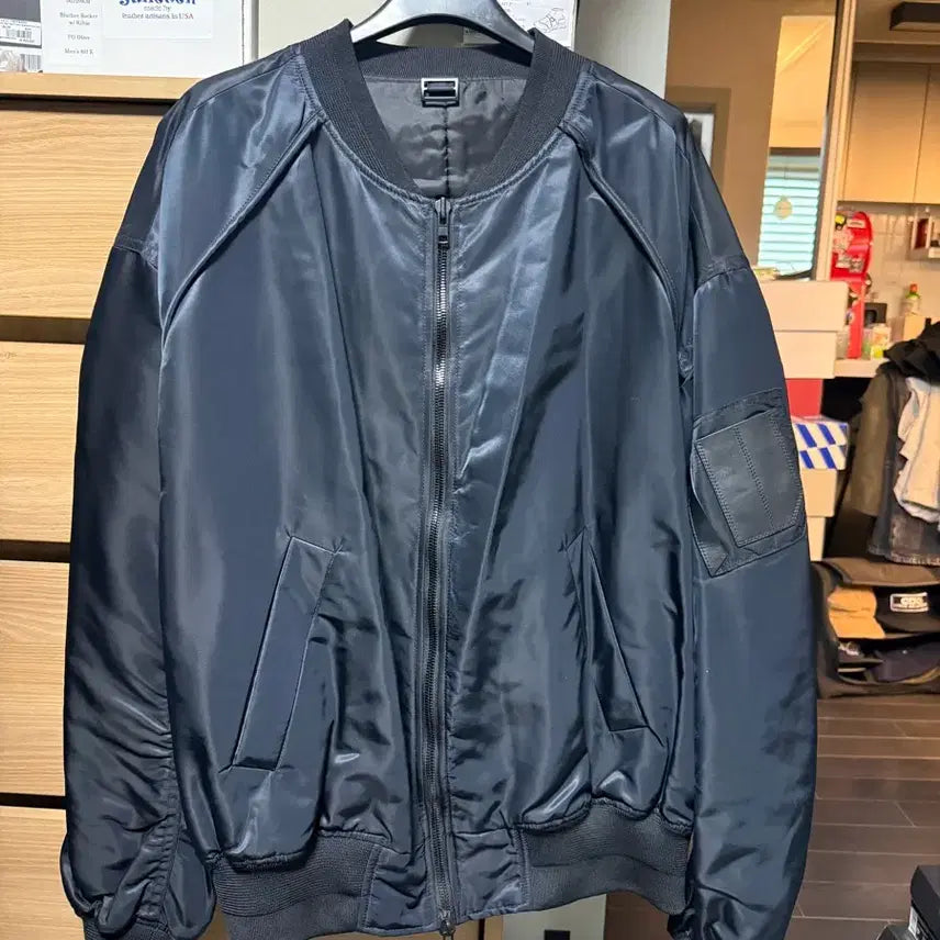 [BUNJANG] Juun.J Runway MA-1 Bomber Jacket / 준지 런웨이 ma-1