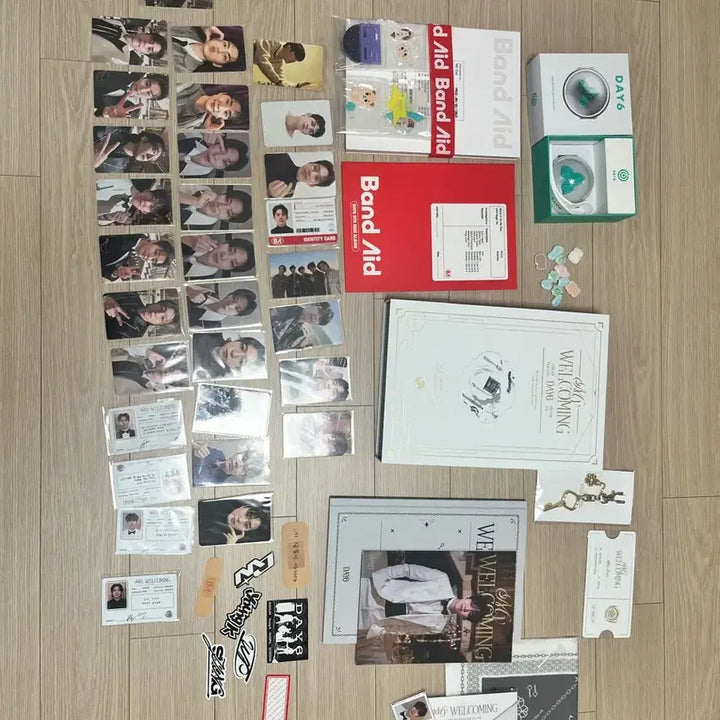 [SOLD OUT] 데이식스 응원봉 엠디 앨범 포카 일괄판매