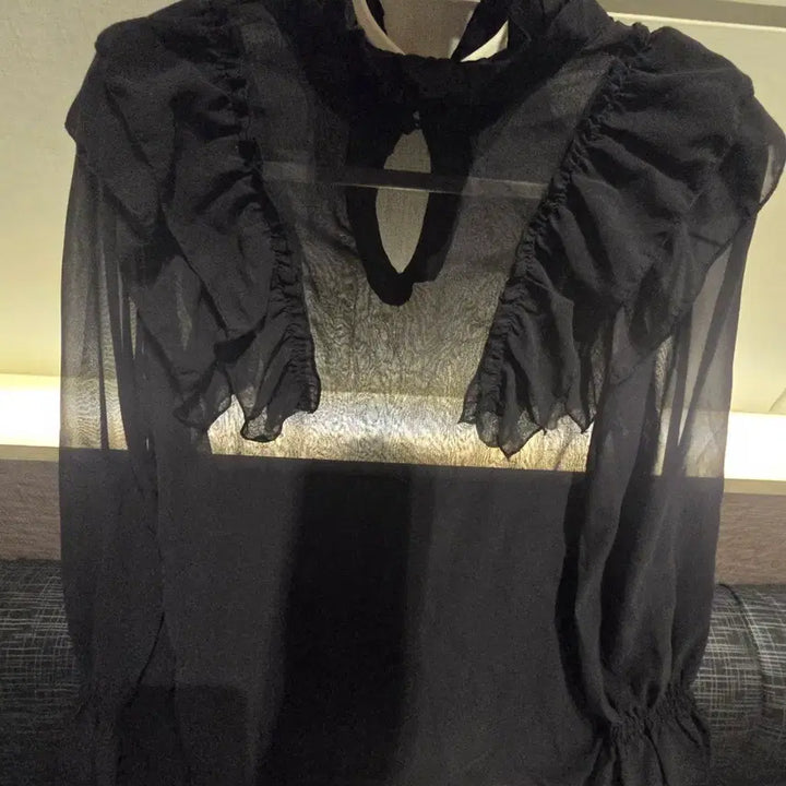 [BUNJANG] Black See-Through Frill Blouse / 블랙 시스루 프릴 블라우스