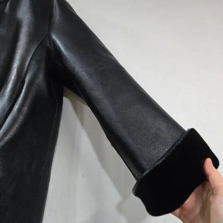 [BUNJANG] Imvely Faux Leather Fur Jacket / 임블리 가죽 퍼자켓