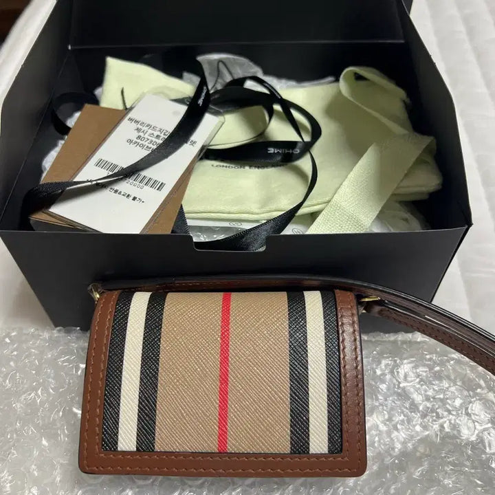 [BUNJANG] Burberry Mini Archive Beige Card Holder / 버버리 카드지갑 미니 아카이브 베이지