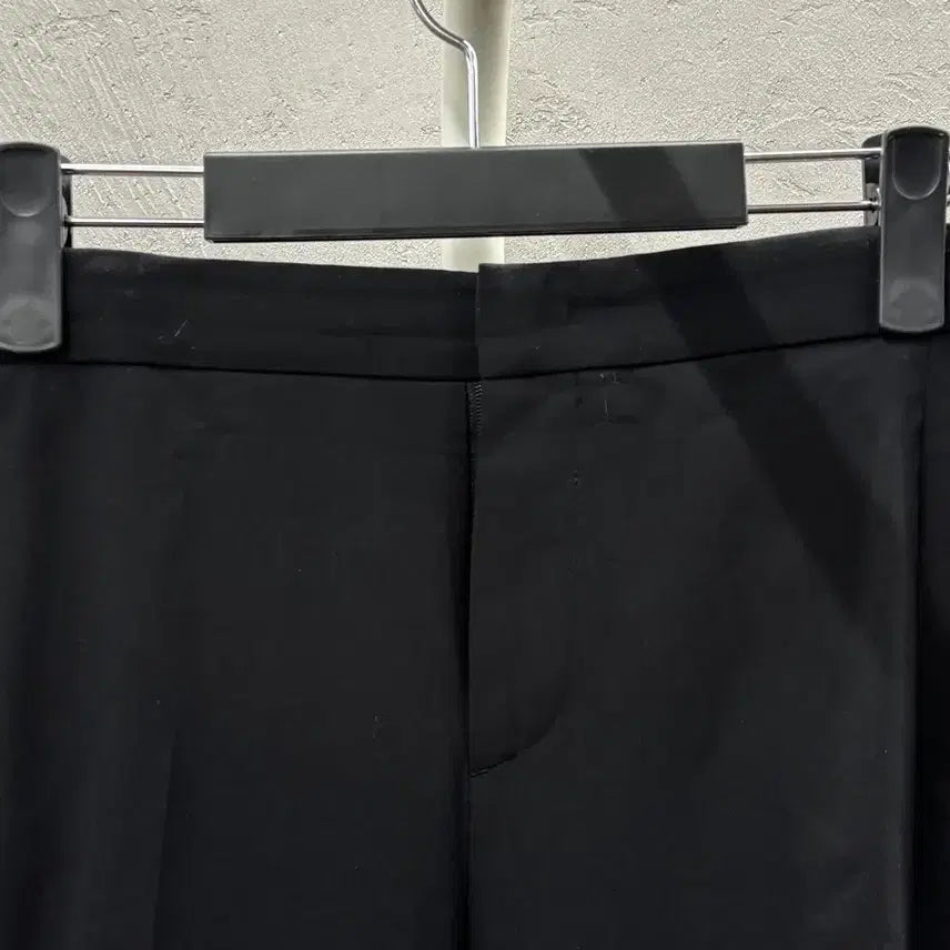 [BUNJANG] Solid Black Turn-Up Shorts Slacks 30 / 솔리드 검정색 턴업 반바지 슬랙스 30
