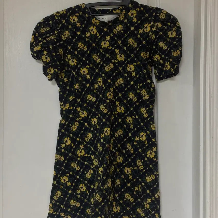 [BUNJANG] Common Unique Floral Mini Dress / 커먼유니크 플라워 원피스